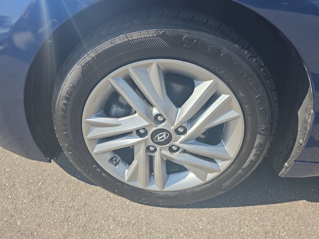 Used 2020 Hyundai Elantra Value Edition FWD image 23
