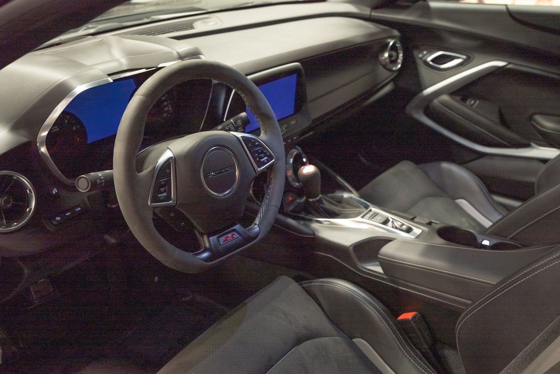 Used 2019 Chevrolet Camaro SS RWD image 12