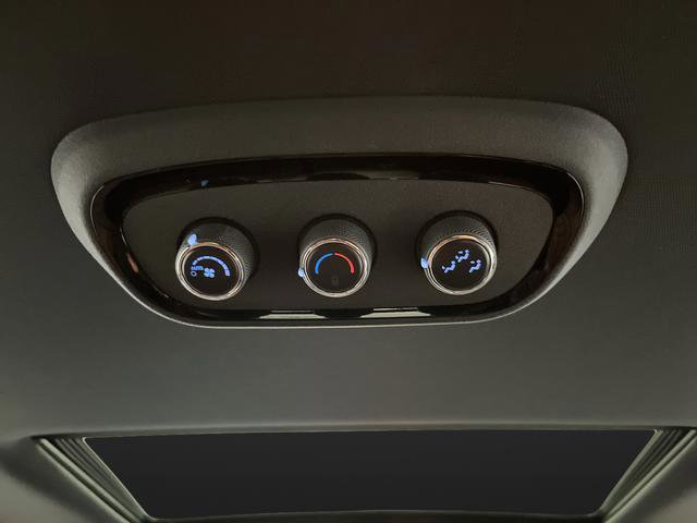 Used 2024 Dodge Durango GT image 34