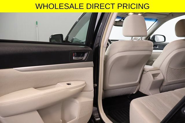 Used 2013 Subaru Outback 2.5i Premium AWD/4WD image 26