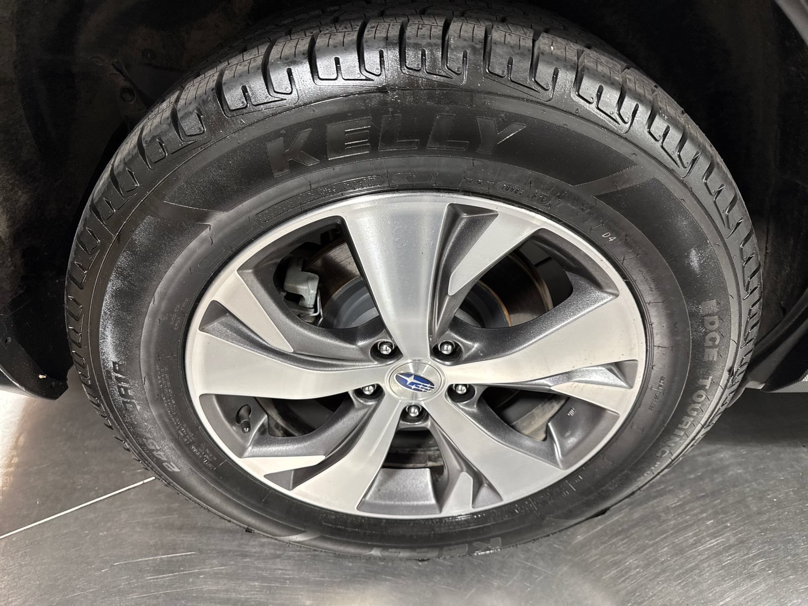 Used 2022 Subaru Ascent Premium w/ Convenience Package AWD/4WD image 12
