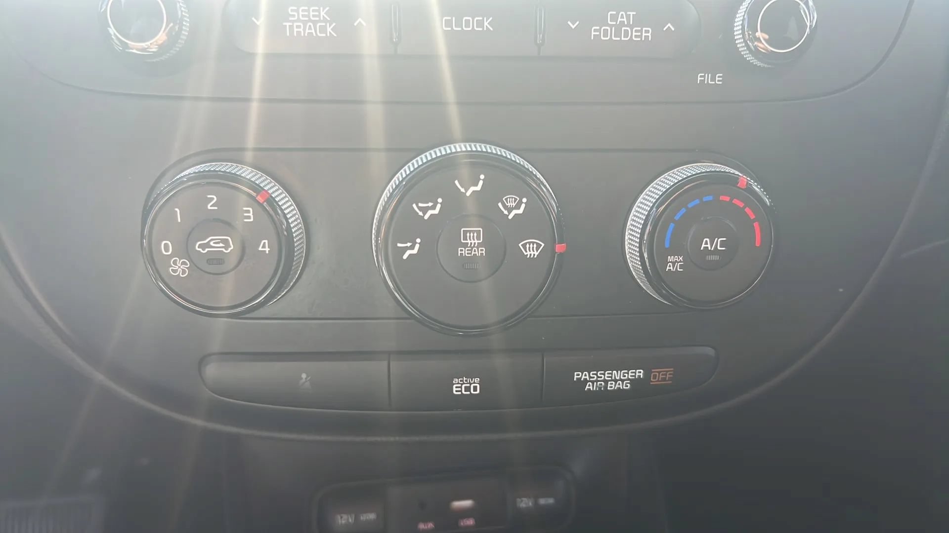 Used 2016 Kia Soul + FWD image 20
