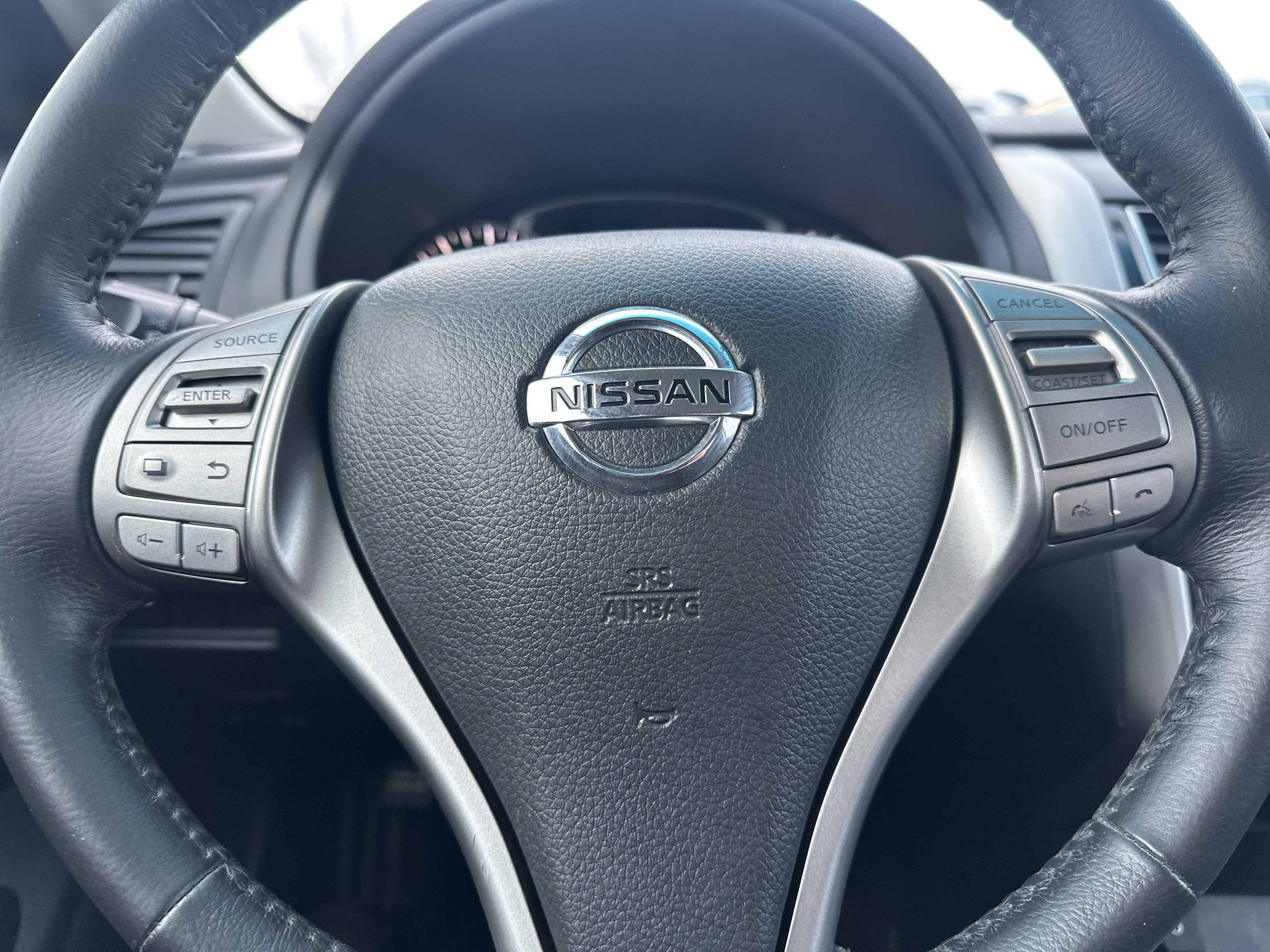 Used 2015 Nissan Altima 2.5 SV image 19