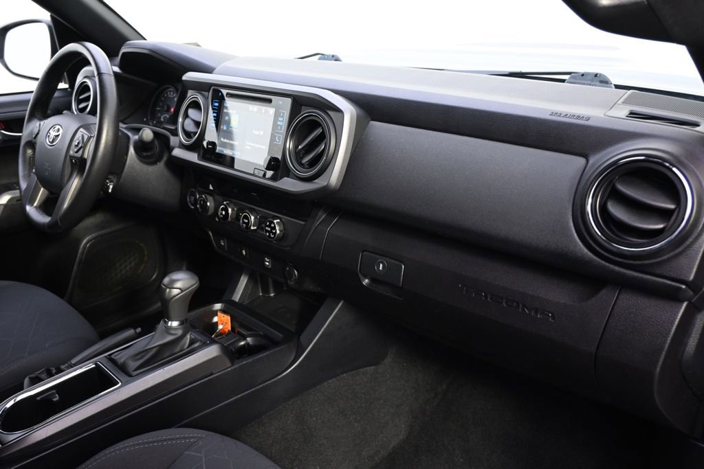 Used 2017 Toyota Tacoma TRD Sport w/ Tow Package (A/T) AWD/4WD image 15