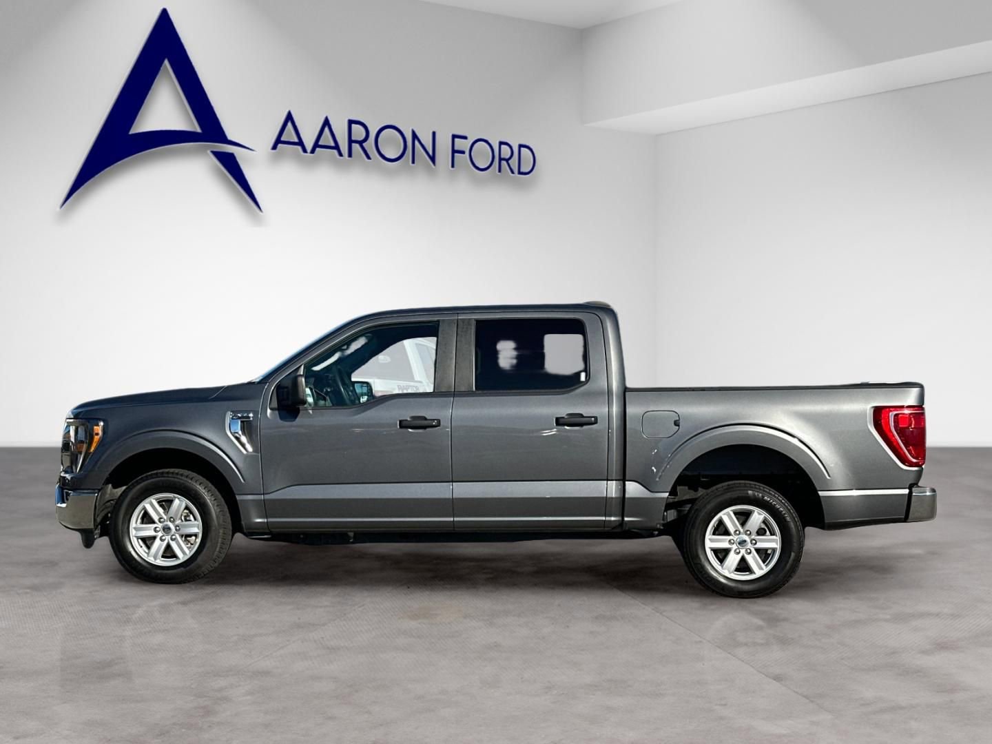 Used 2023 Ford F150 XLT image 3