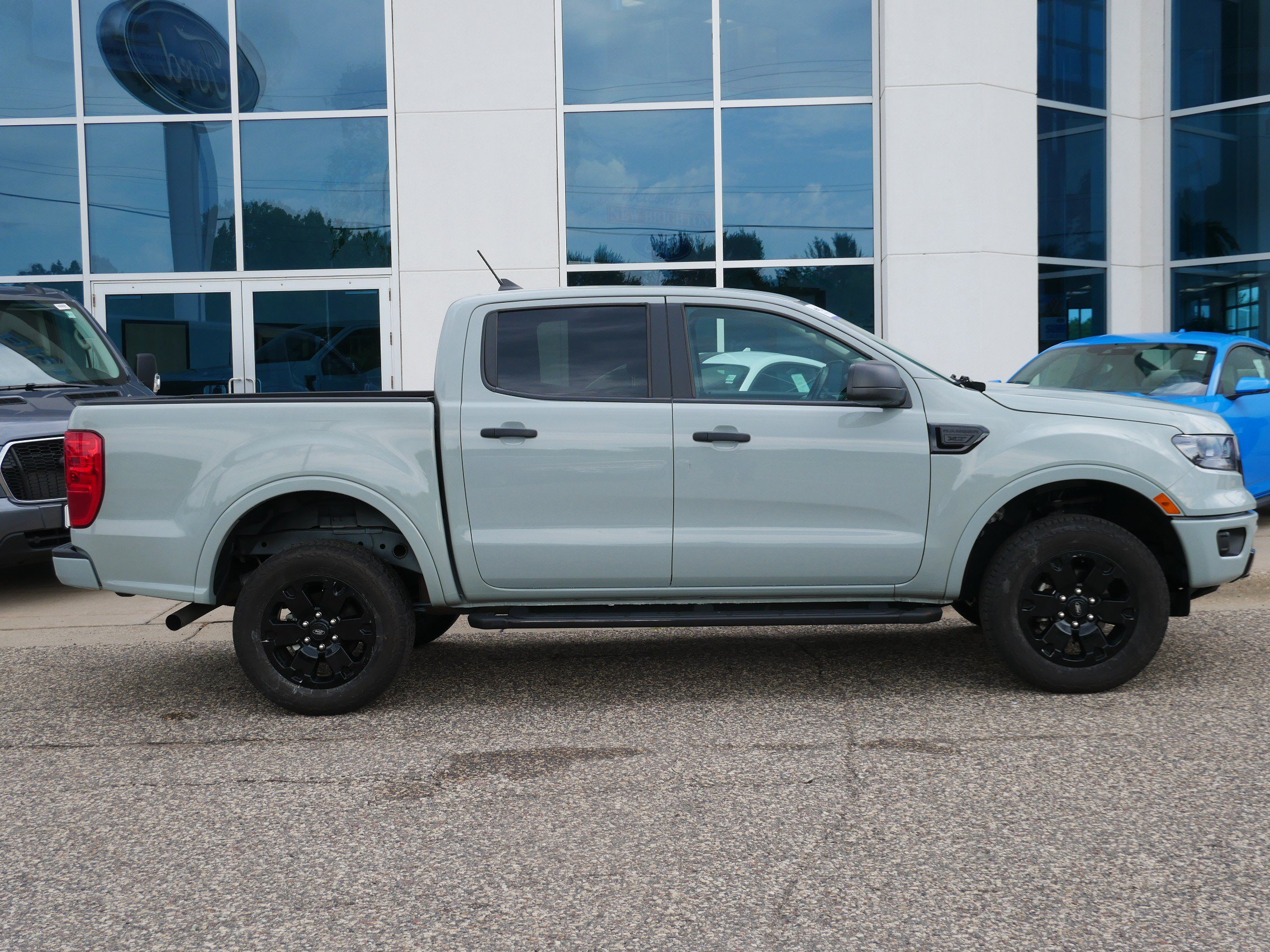 Used 2023 Ford Ranger XLT AWD/4WD image 2