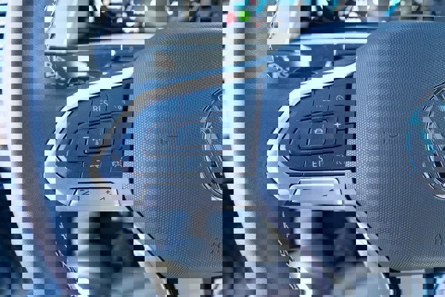 New 2026 Volkswagen Atlas Cross Sport SE image 24