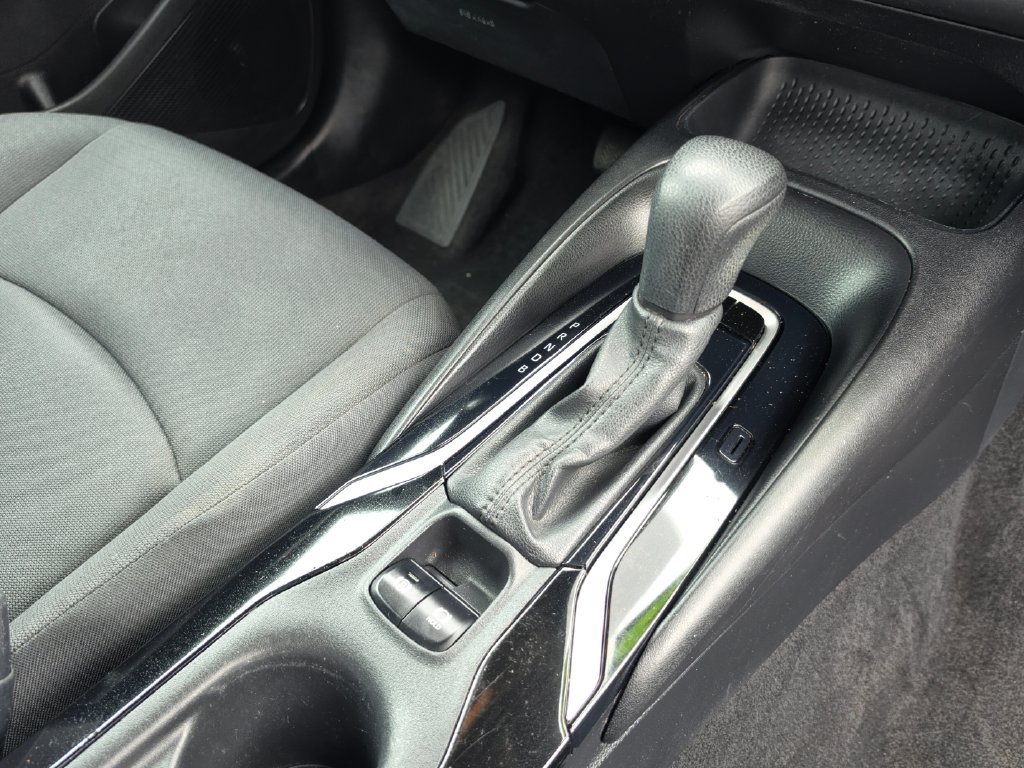 Used 2020 Toyota Corolla LE FWD image 15
