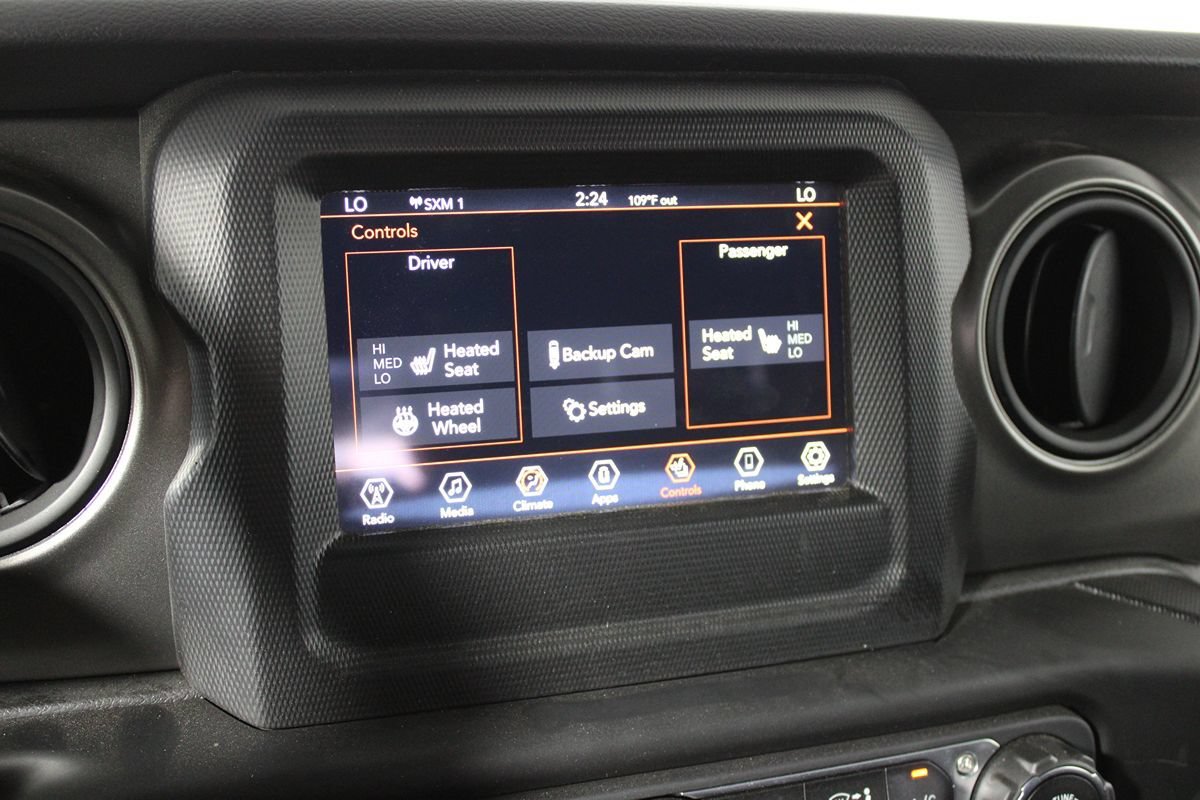 Used 2023 Jeep Wrangler Unlimited w/ Cold Weather Group AWD/4WD image 17