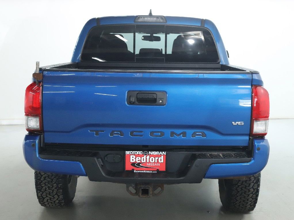 Used 2017 Toyota Tacoma TRD Off-Road w/ Premium & Technology Package image 45