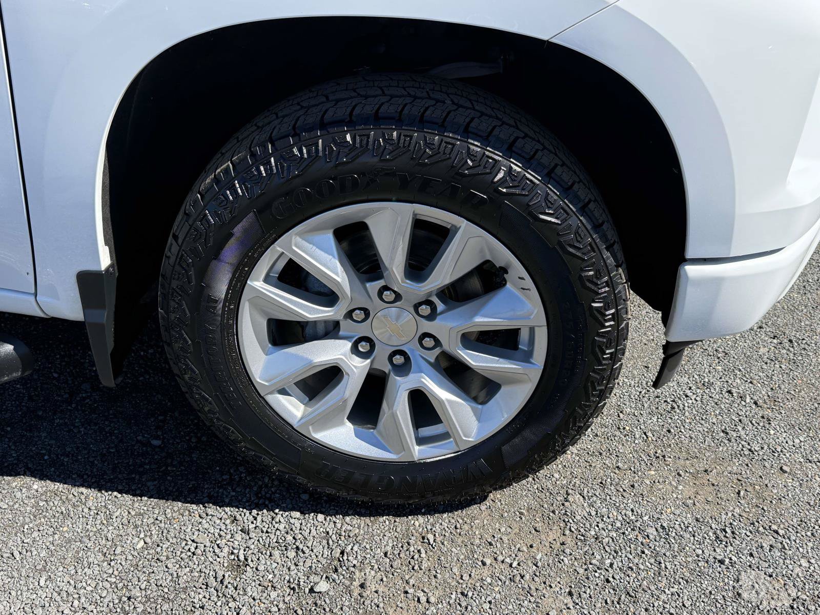Certified 2023 Chevrolet Silverado 1500 Custom AWD/4WD image 7