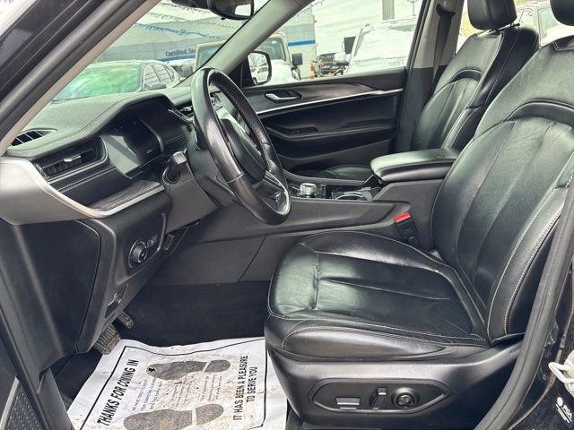 Used 2022 Jeep Grand Cherokee Limited image 15