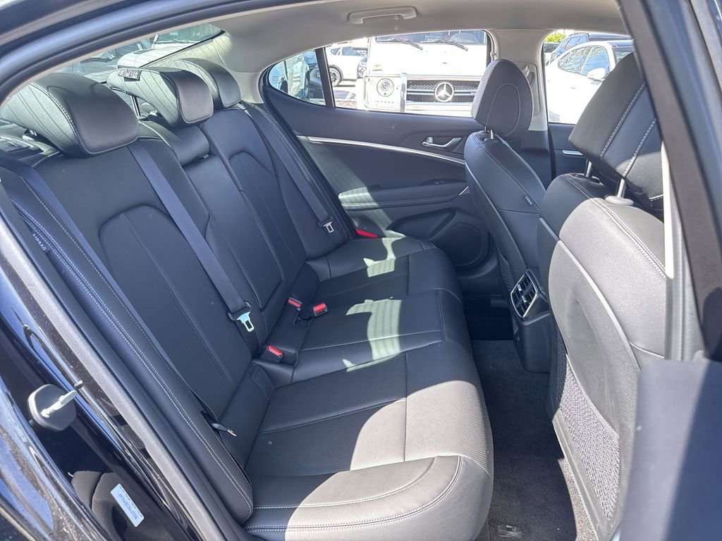 New 2025 Genesis G70 2.5T image 26