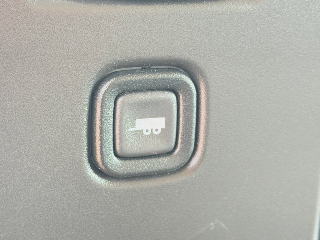 Used 2019 GMC Savana 3500 w/ Driver Convenience Package RWD image 18