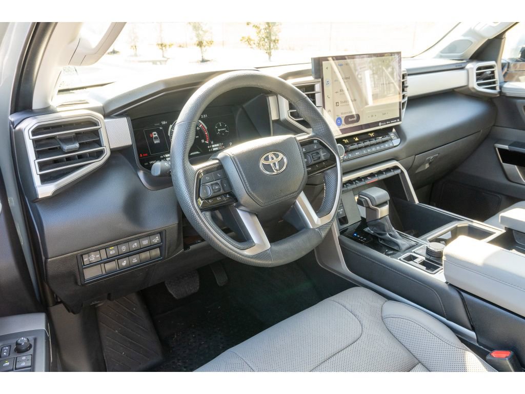 Used 2024 Toyota Tundra Limited image 9