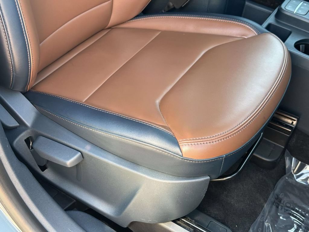 Used 2022 Ford Maverick Lariat w/ Lariat Luxury Package AWD/4WD image 28