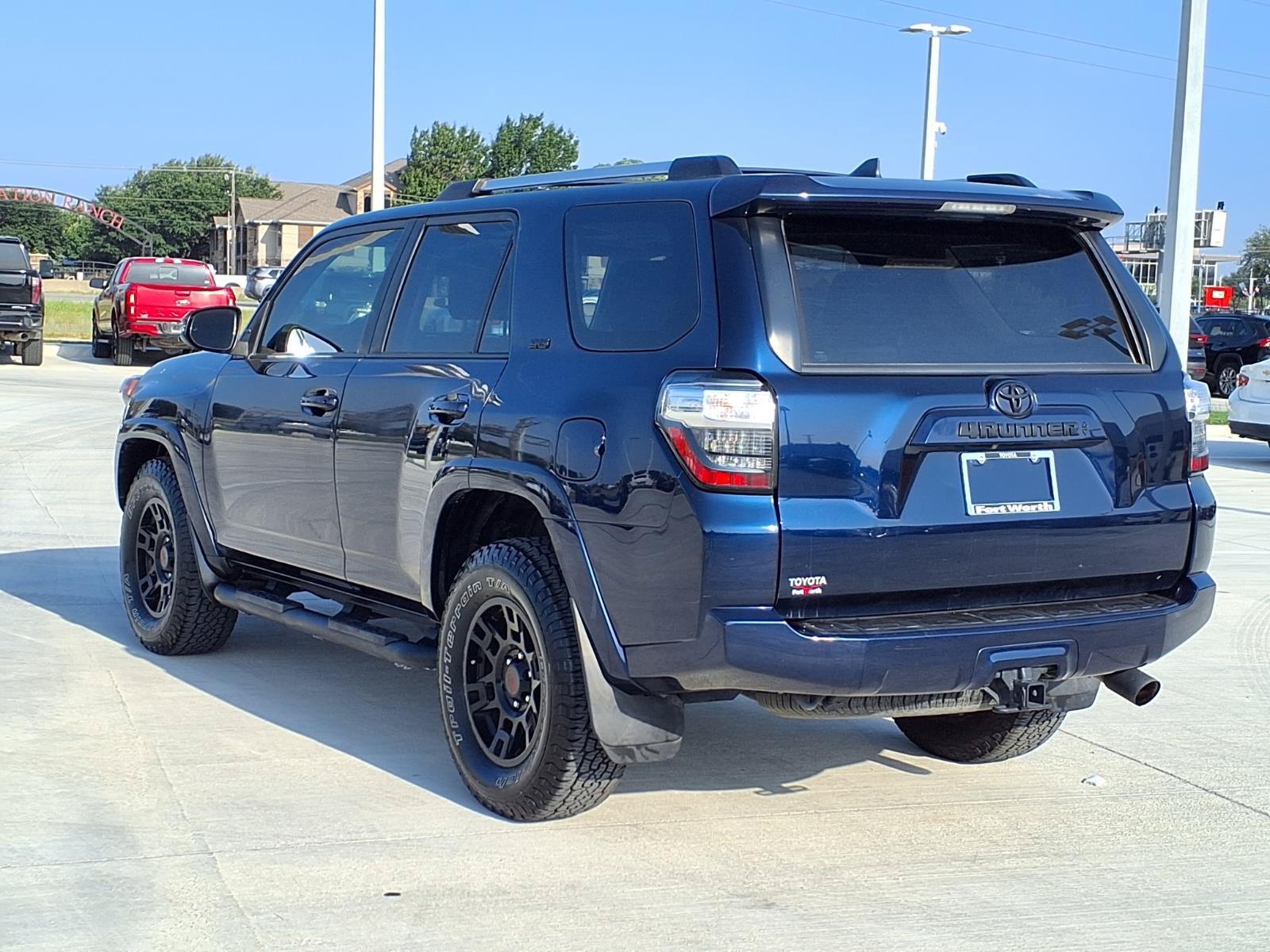 Used 2022 Toyota 4Runner SR5 Premium w/ Moonroof Package RWD image 7