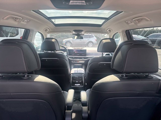 Used 2026 BMW X7 xDrive40i w/ Premium Package AWD/4WD image 15