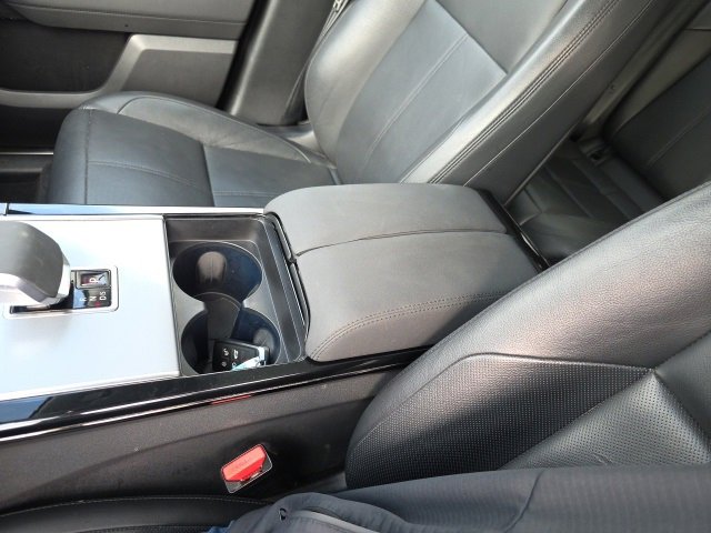 Used 2024 Land Rover Range Rover Velar S image 28