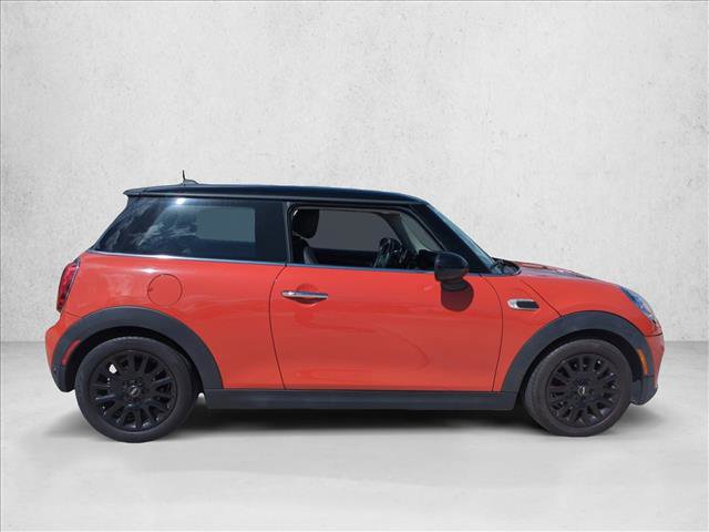 Used 2019 MINI Cooper 2-Door Hardtop w/ Storage Package image 4