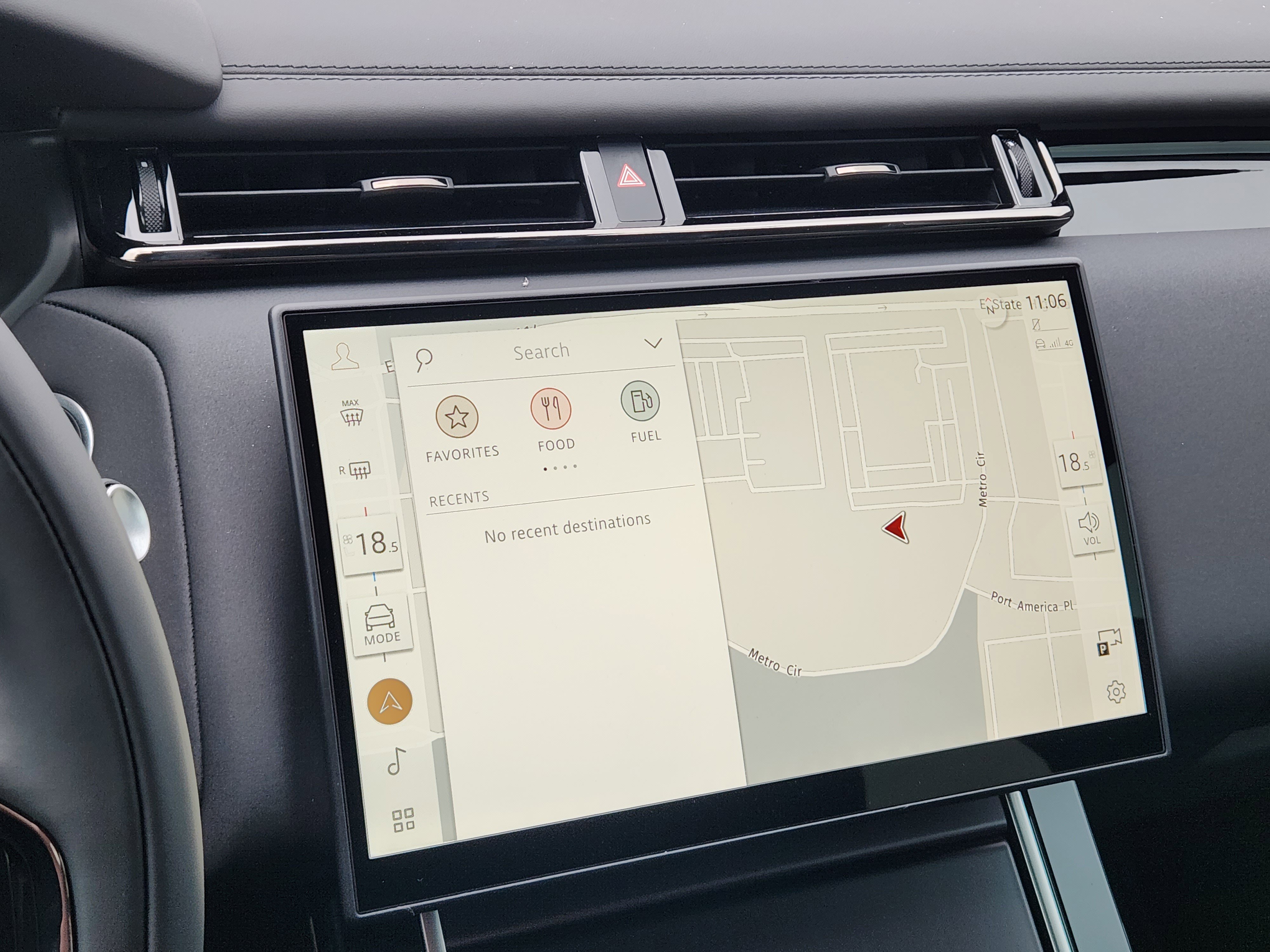 New 2026 Land Rover Range Rover Velar Dynamic SE image 17