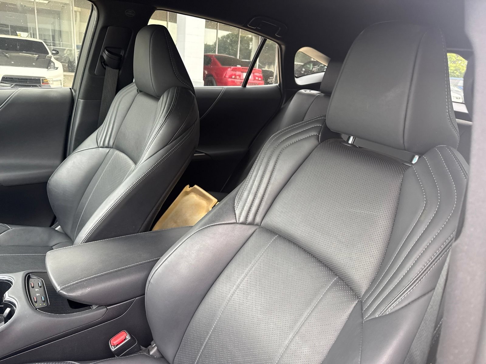 Used 2021 Toyota Venza Limited AWD/4WD image 20