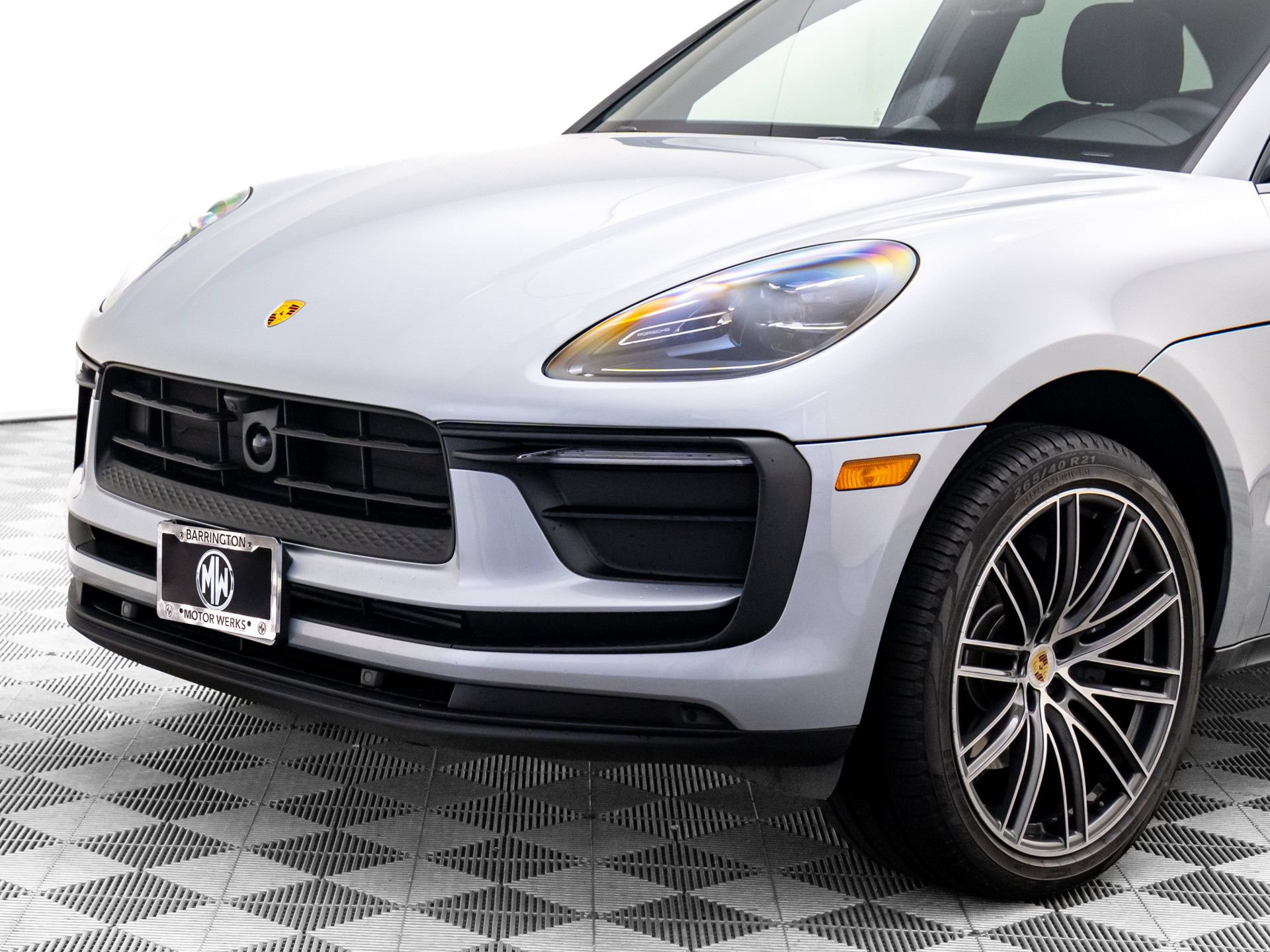 Certified 2026 Porsche Macan AWD/4WD image 39