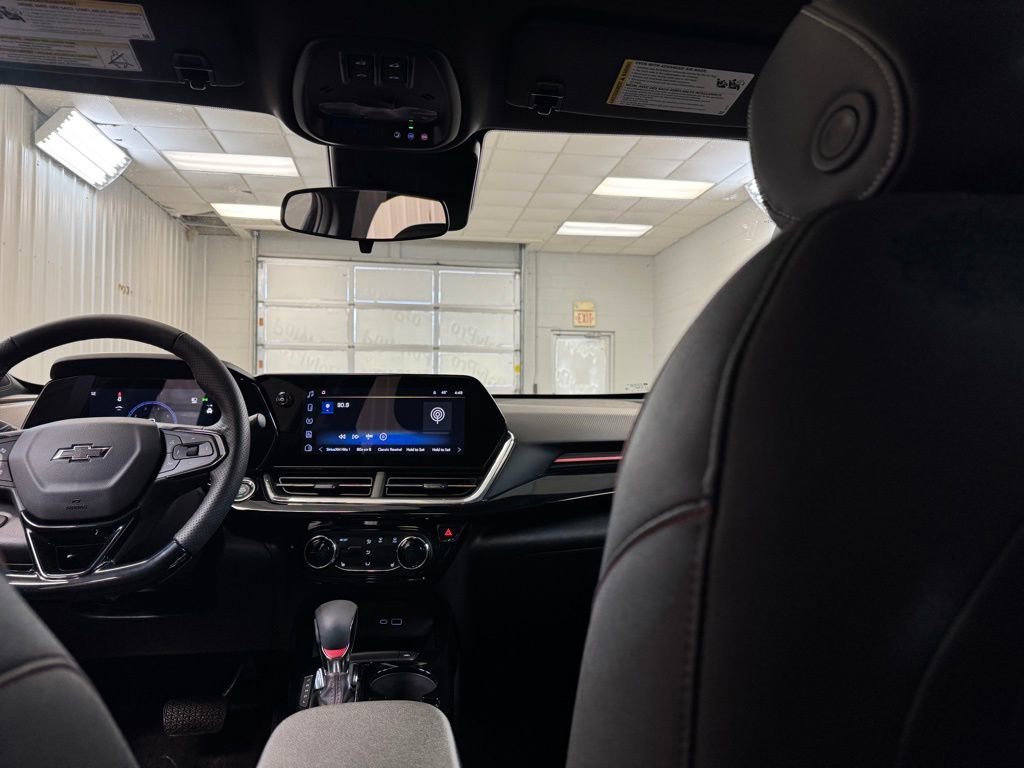 New 2026 Chevrolet Trax RS w/ Sunroof Package image 21