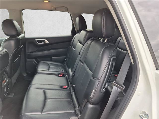 Used 2018 Nissan Pathfinder SL AWD/4WD image 19