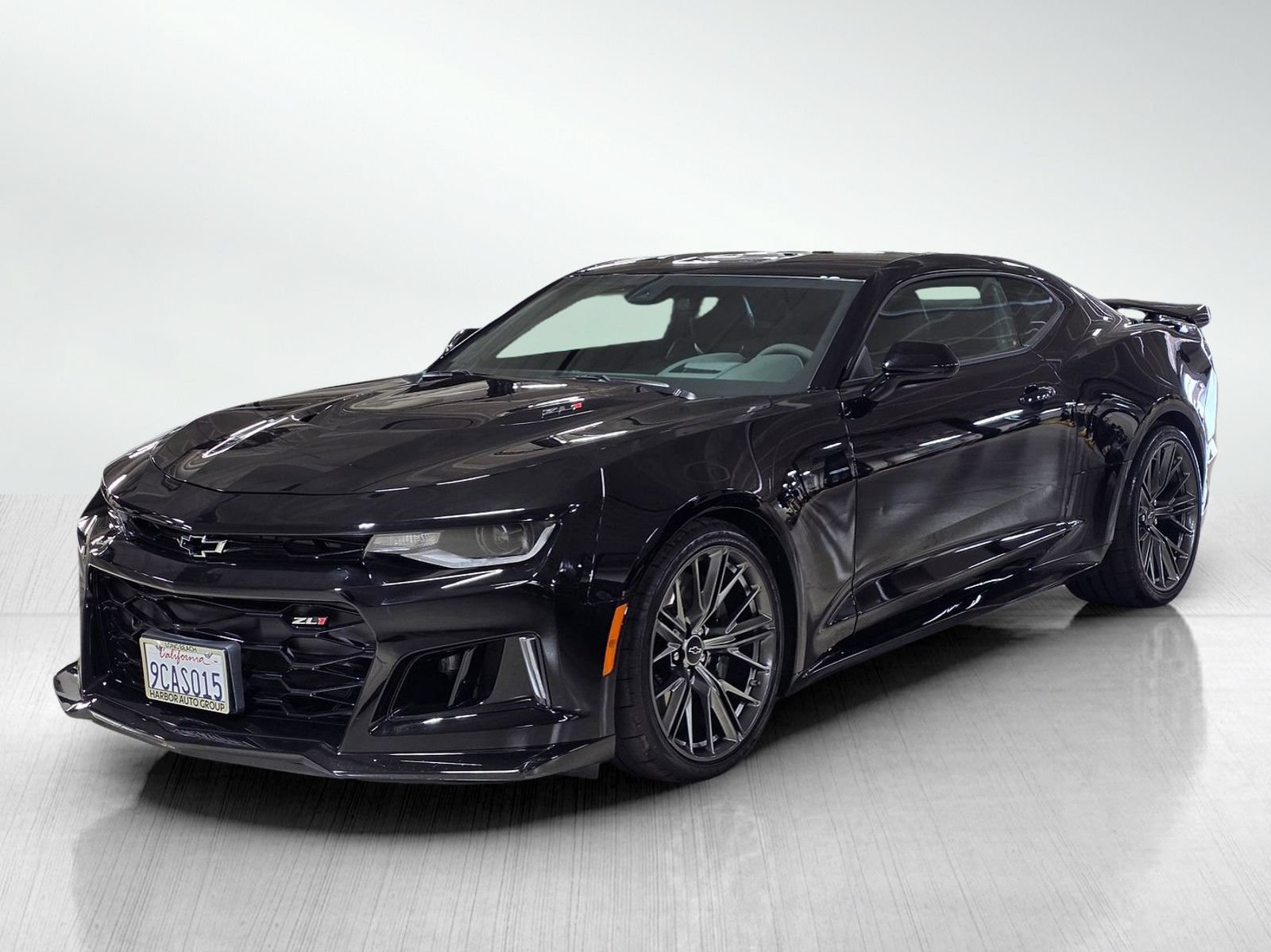 Used 2022 Chevrolet Camaro ZL1 RWD image 3