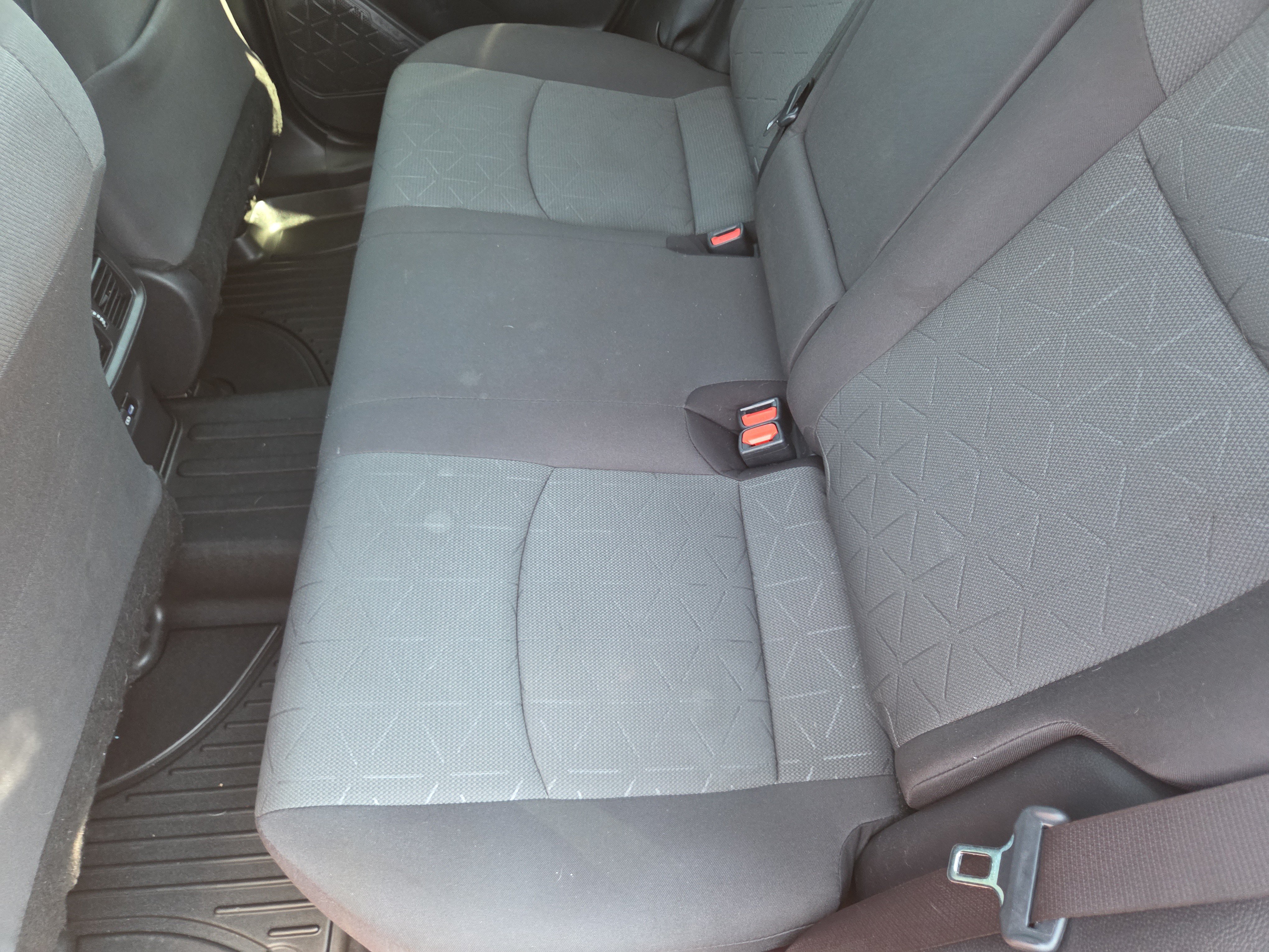 Certified 2022 Toyota RAV4 XLE w/ Convenience Package AWD/4WD image 21