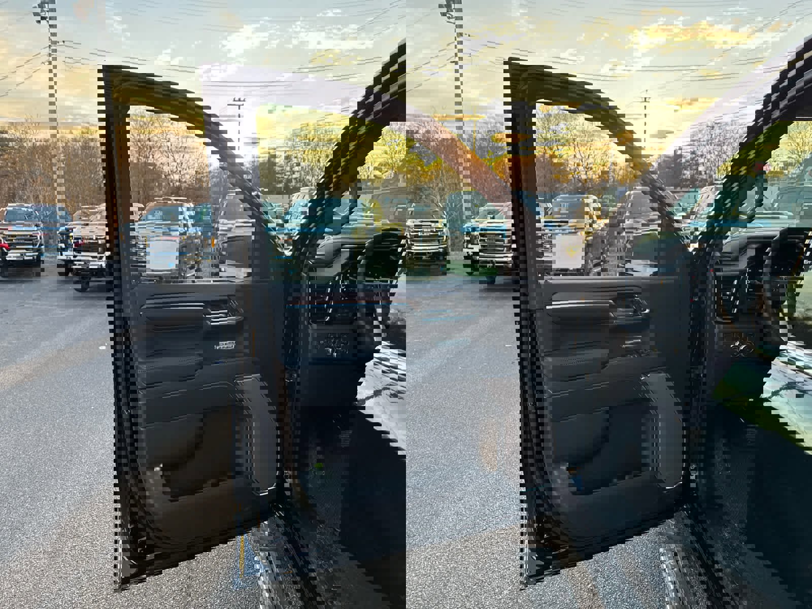 New 2026 GMC Sierra 1500 Denali w/ Denali Reserve Package image 17