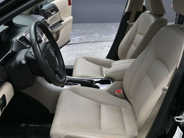Used 2017 Honda Accord EX-L image 17