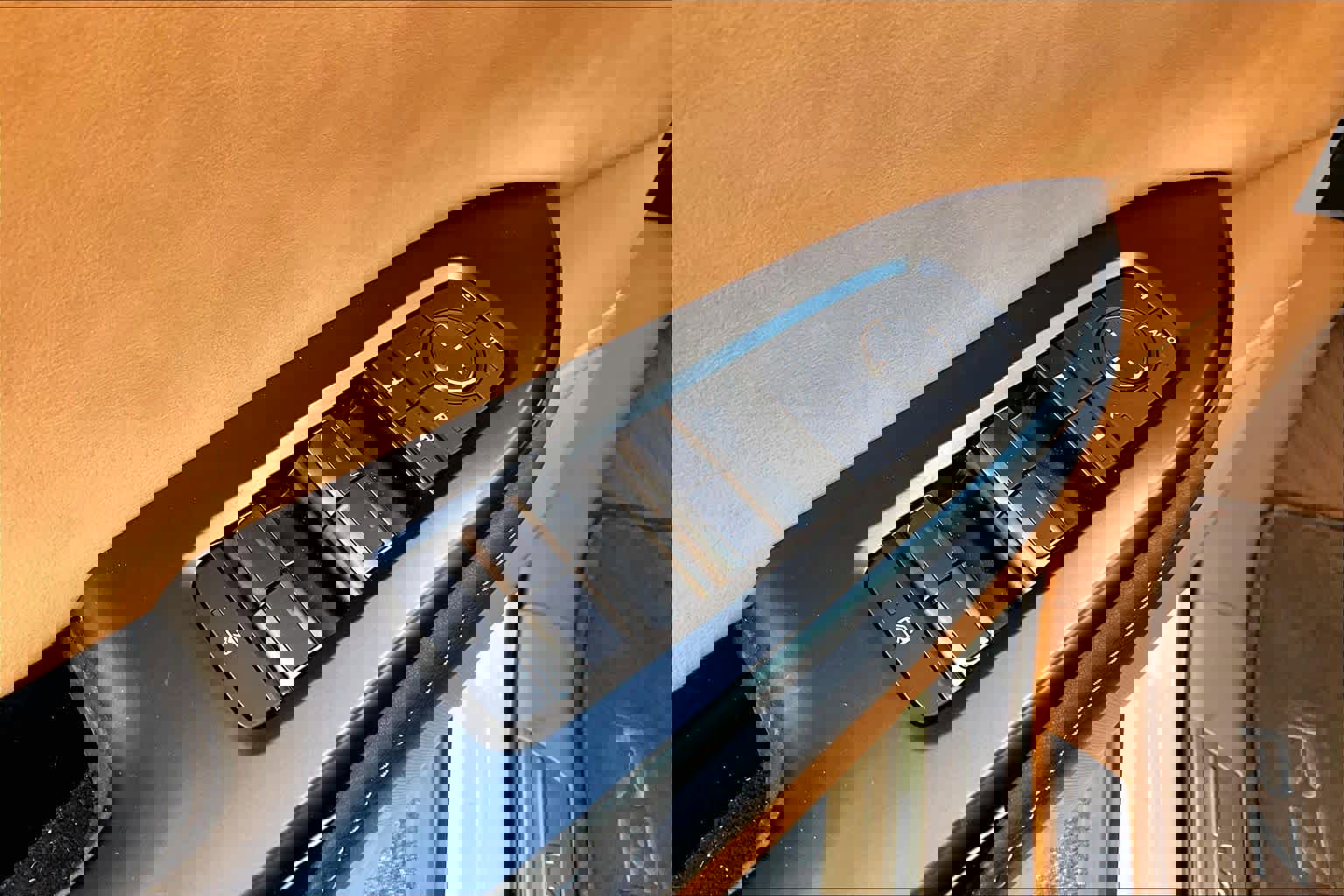 Used 2023 Lexus RZ 450e Premium image 32