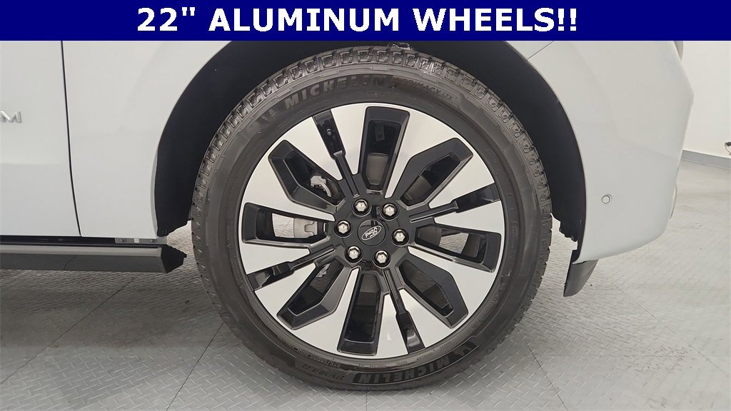 New 2025 Ford Expedition Max Platinum w/ Driver's Package image 13
