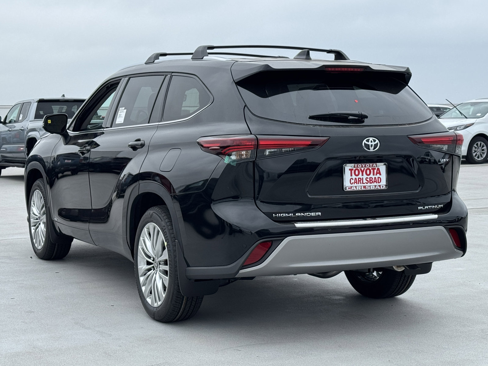 New 2026 Toyota Highlander Platinum AWD/4WD image 13
