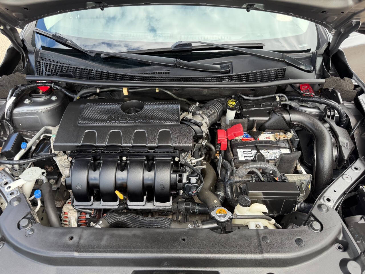 Used 2016 Nissan Sentra SR w/ SR Premium Package FWD image 9