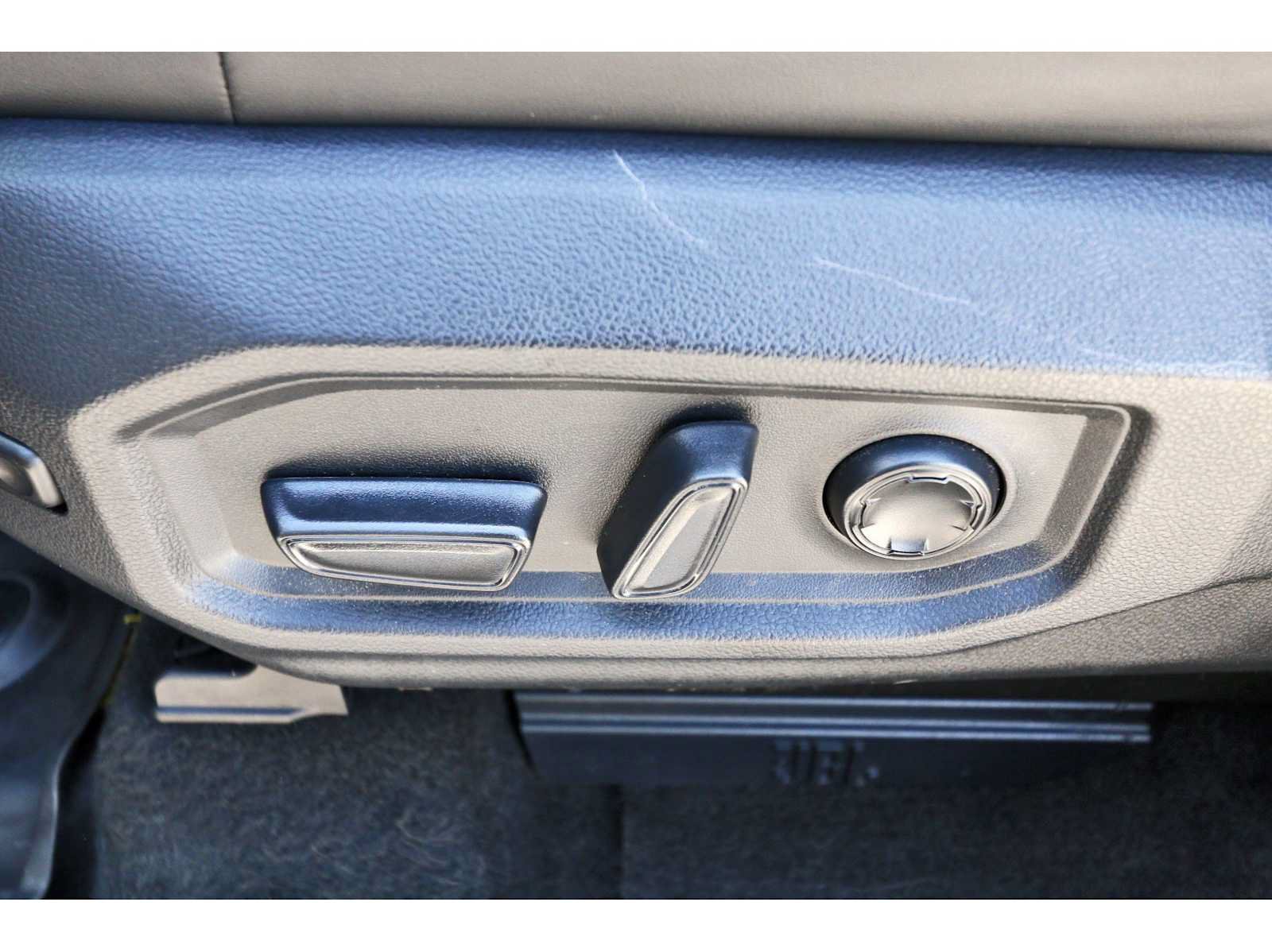 Used 2023 Toyota Tundra Platinum AWD/4WD image 27