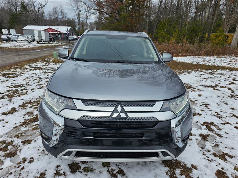 Used 2019 Mitsubishi Outlander SE image 2