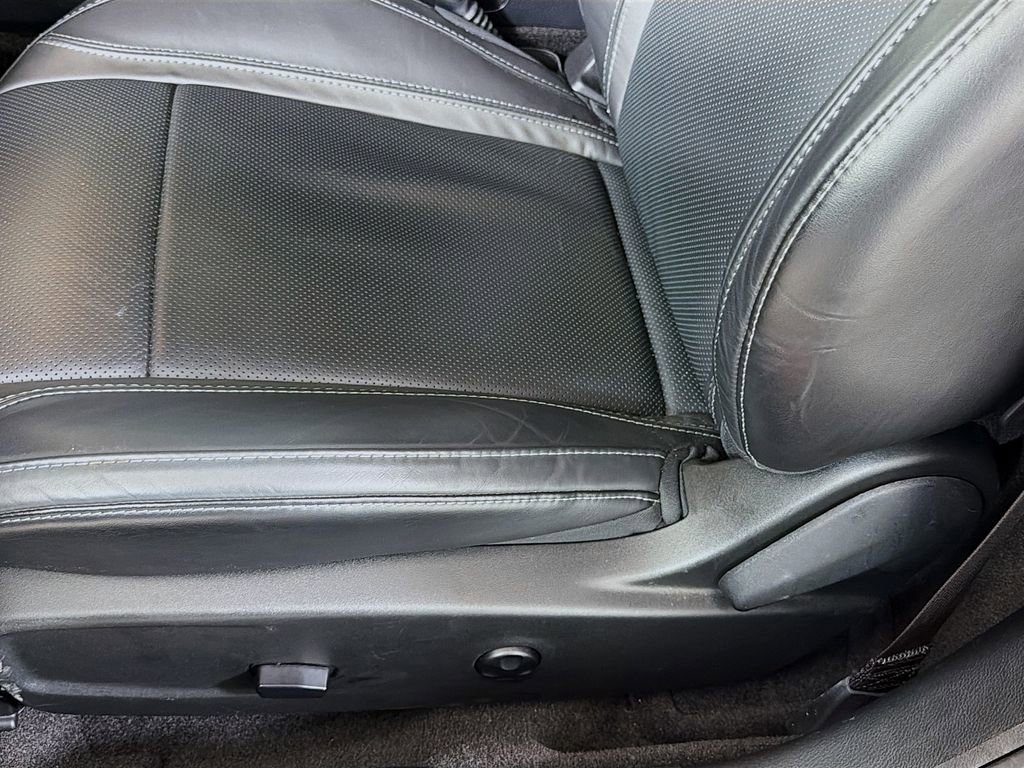 Used 2015 Dodge Challenger SXT Plus w/ Sound Group II RWD image 24