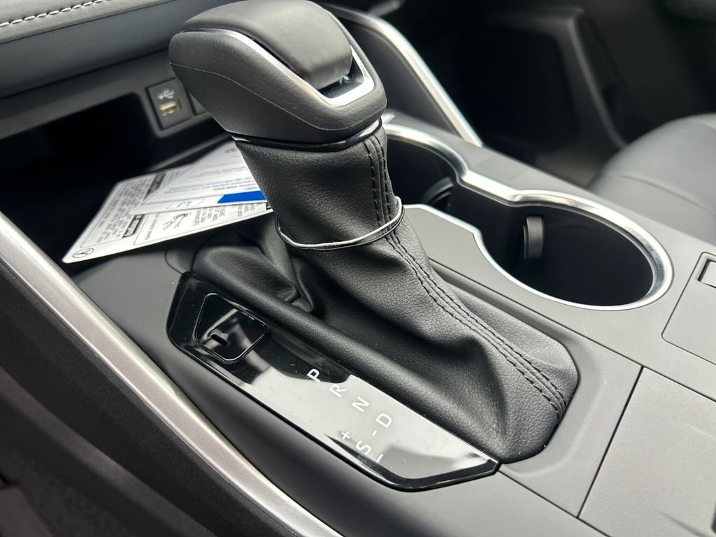 New 2025 Toyota Highlander XLE image 24