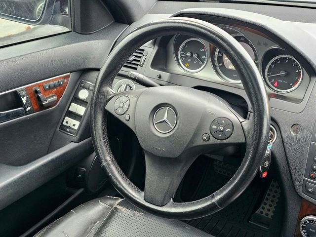 Used 2009 Mercedes-Benz C 300 4MATIC Sedan image 28