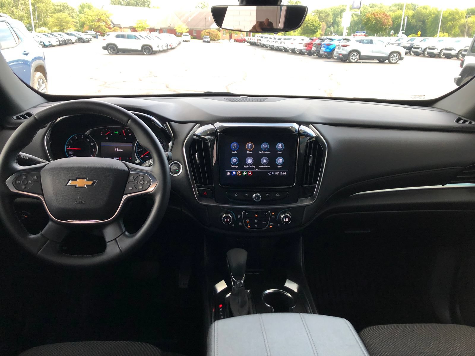 Used 2023 Chevrolet Traverse LT w/ Rear Camera Mirror Package AWD/4WD image 16