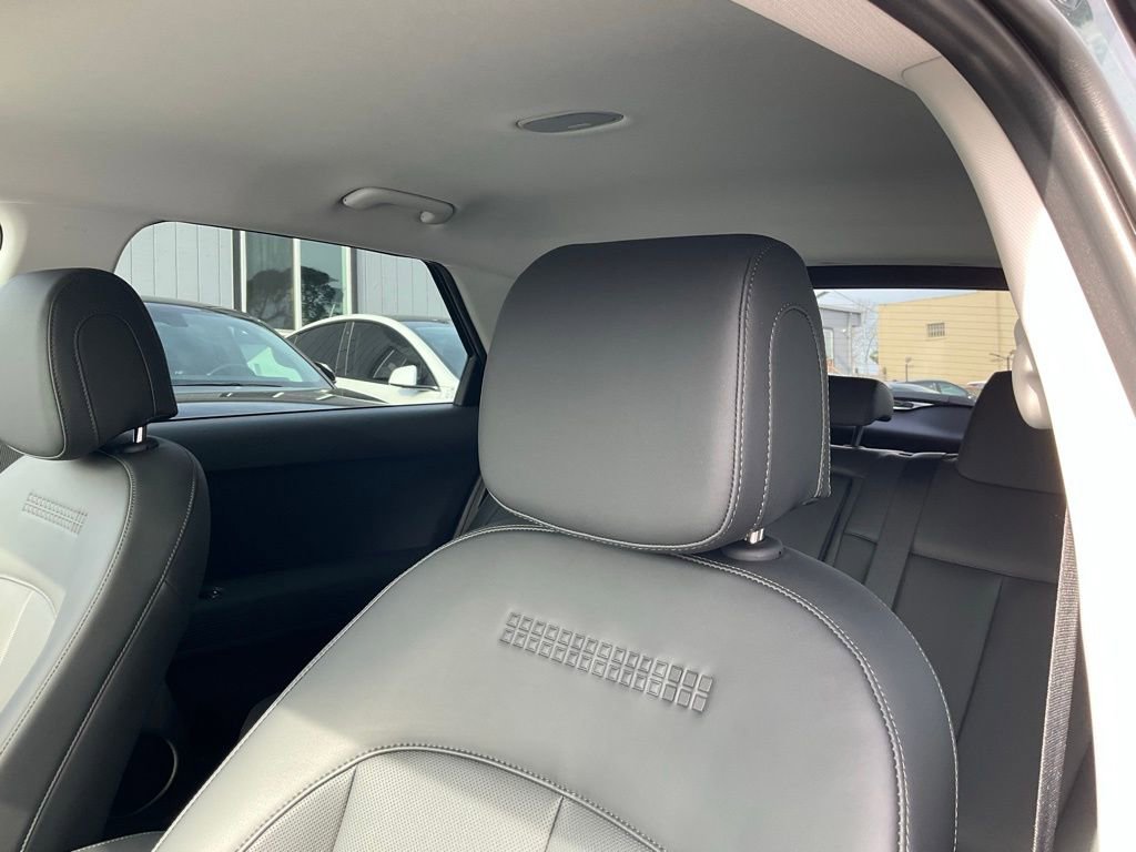 Used 2025 Hyundai Ioniq 5 SEL image 19