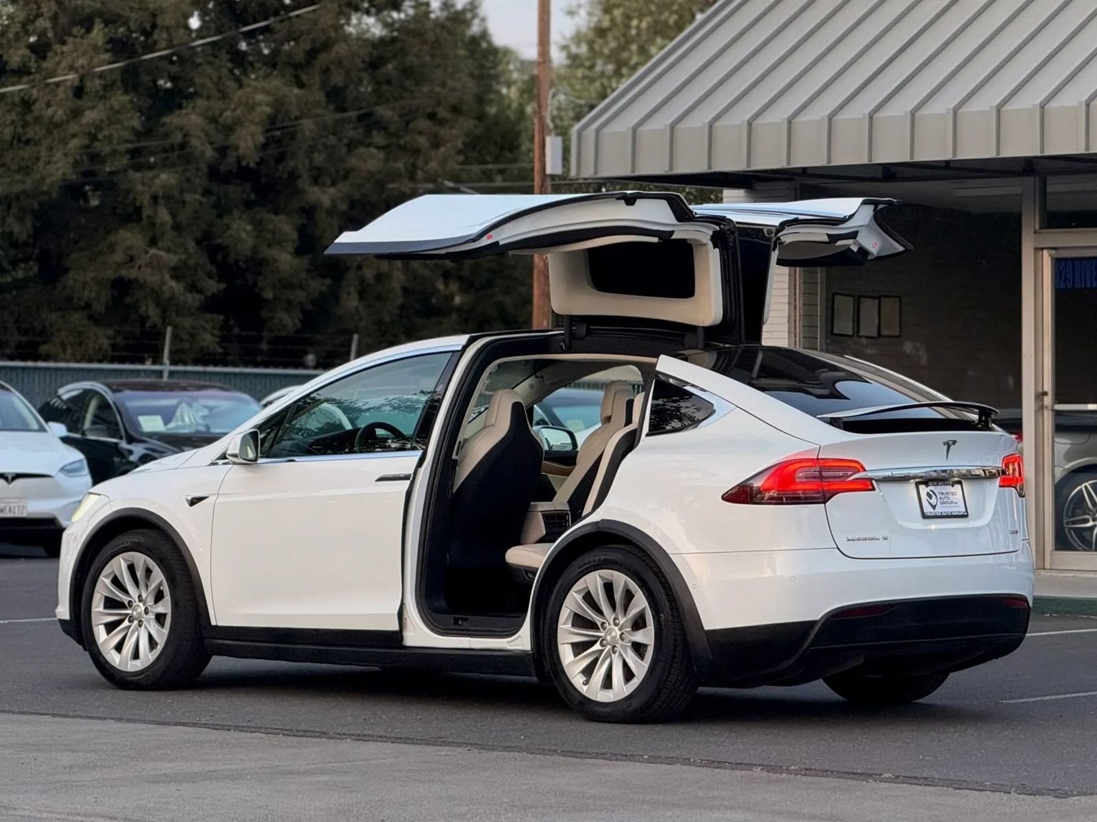 Used 2018 Tesla Model X 100D AWD/4WD image 7