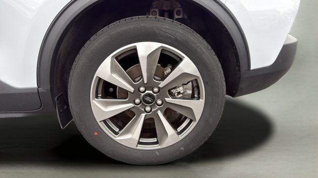 Used 2025 Ford Escape Platinum image 11