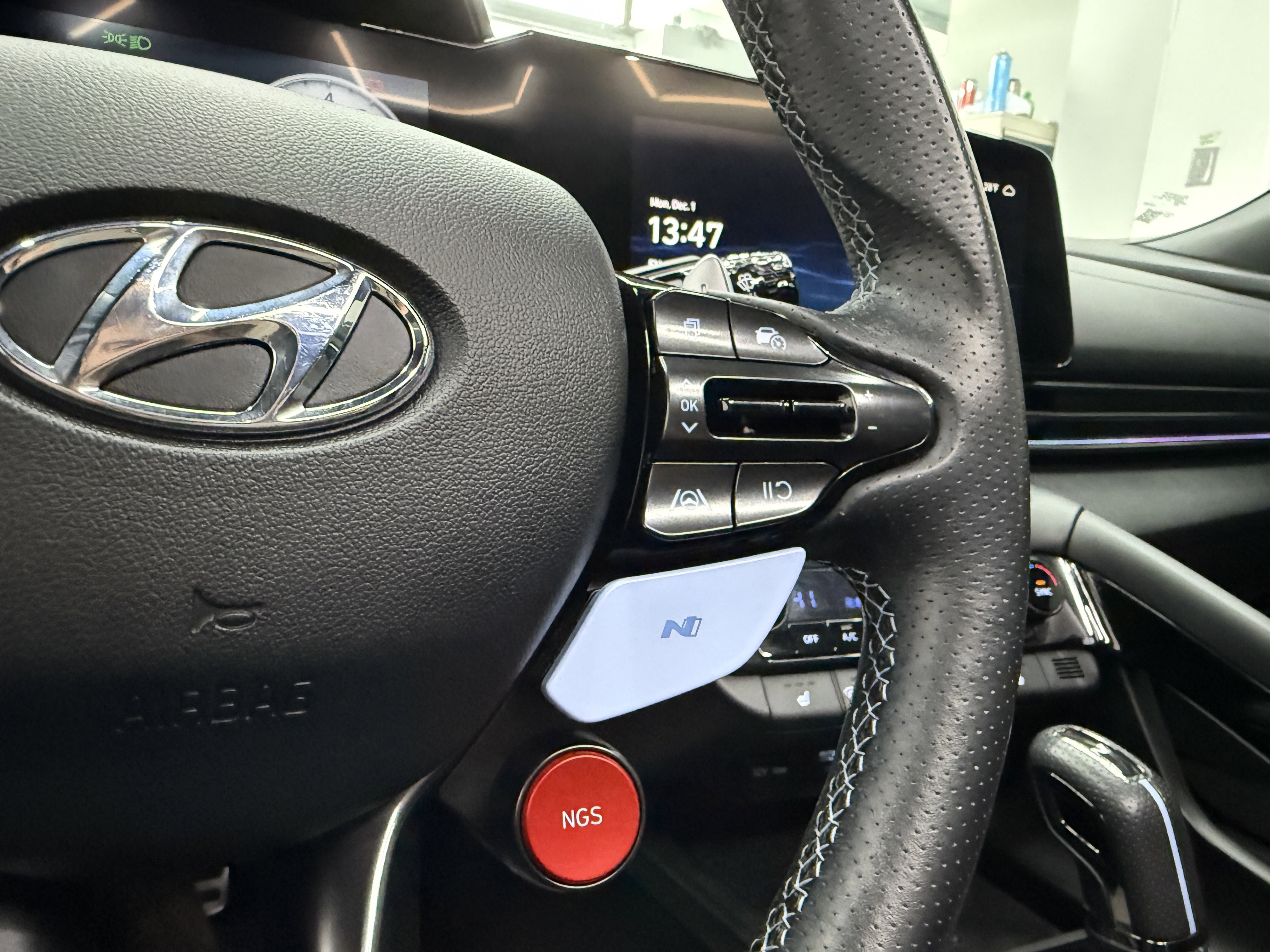 Used 2023 Hyundai Elantra N image 16