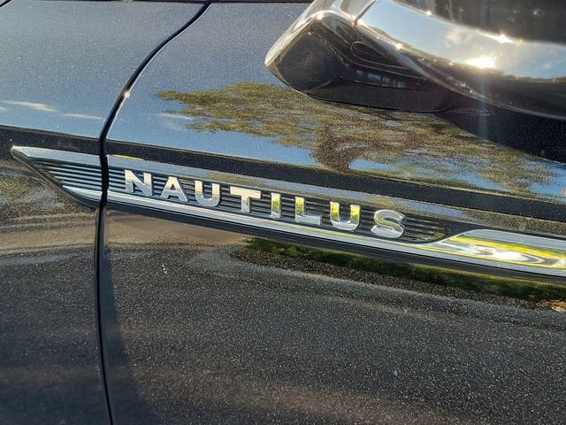 Certified 2023 Lincoln Nautilus Reserve w/ Monochromatic Package AWD/4WD image 7