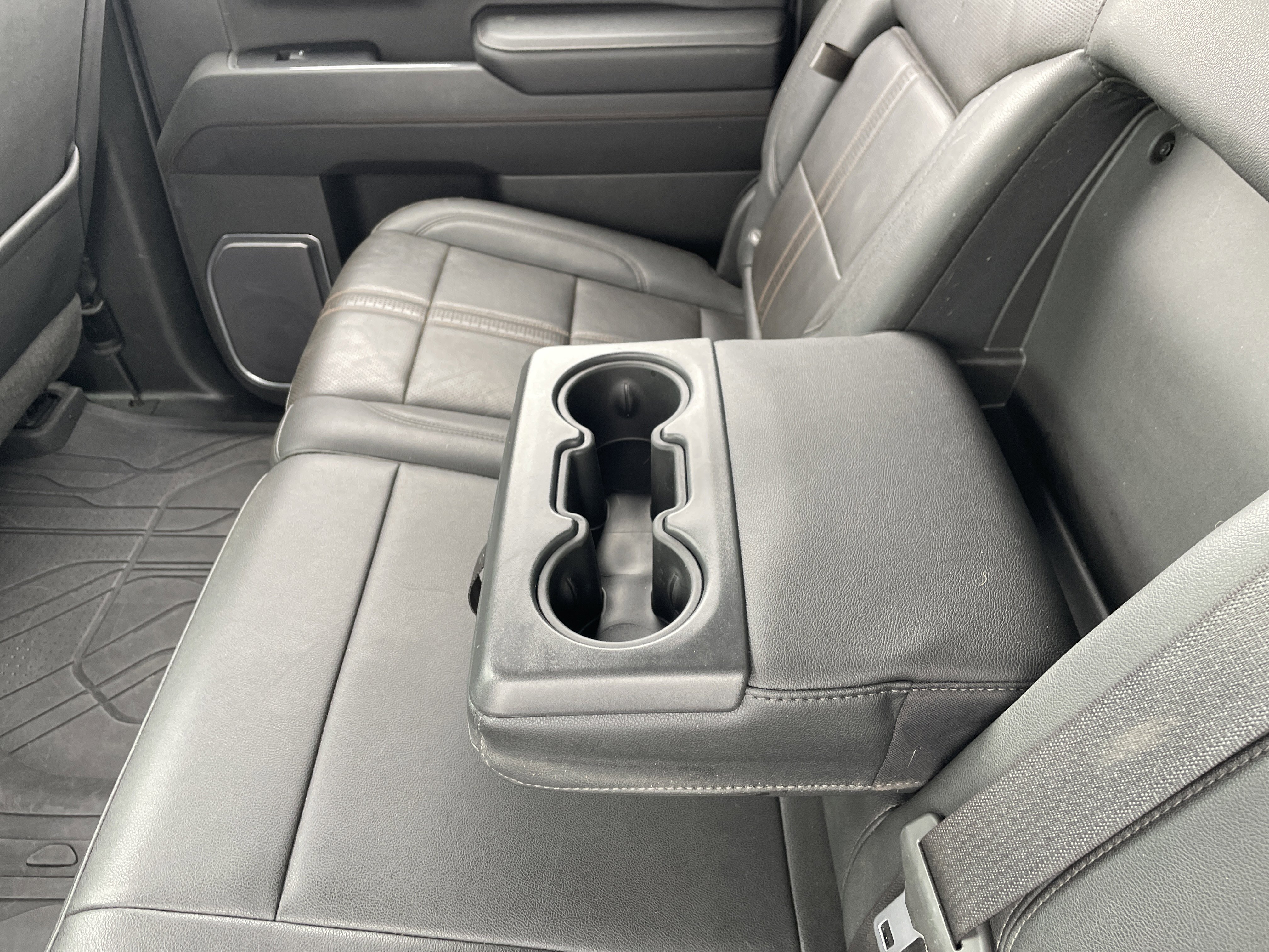 Certified 2022 Chevrolet Silverado 1500 High Country w/ High Country Premium Package image 38