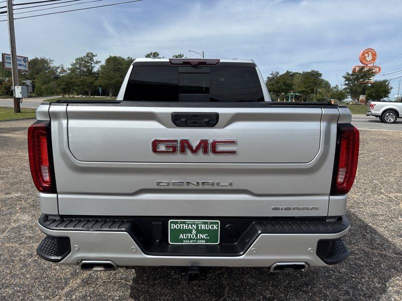 Used 2022 GMC Sierra 1500 Denali w/ Denali Reserve Package AWD/4WD image 4